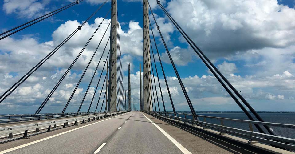 Puente con una carretera